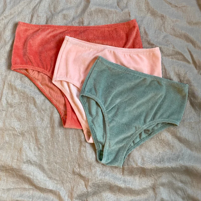 Prairie Velvet April Briefs