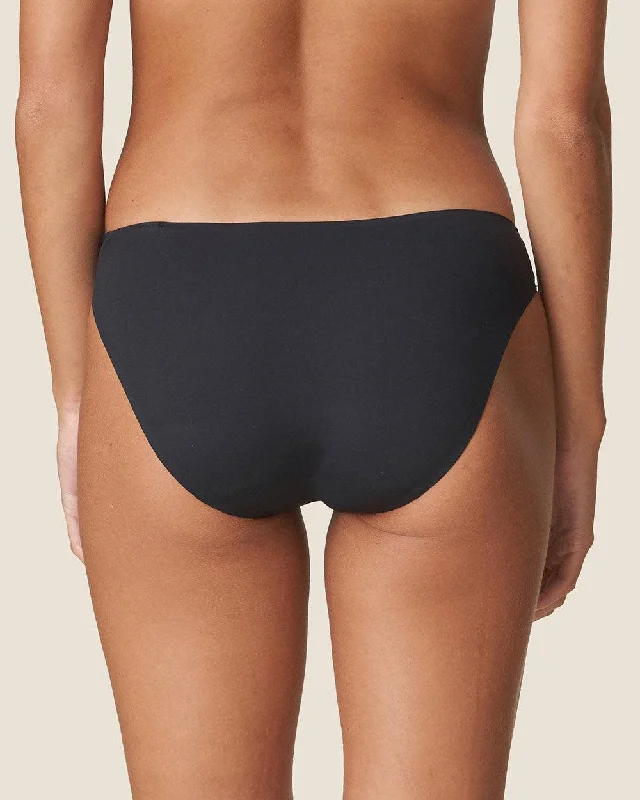 Tom Rio Brief